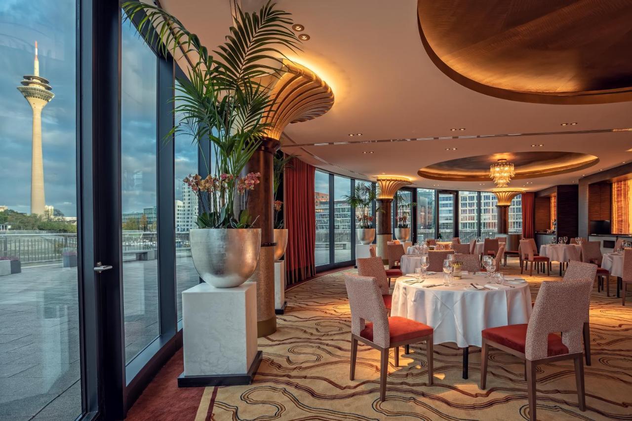 Hyatt Regency Dusseldorf Düsseldorf Exterior foto Restaurant