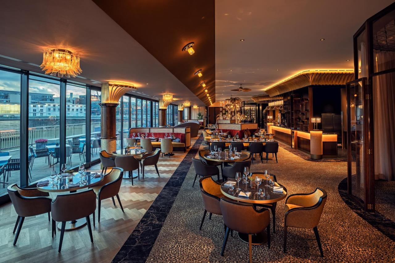 Hyatt Regency Dusseldorf Düsseldorf Exterior foto The interior of the restaurant