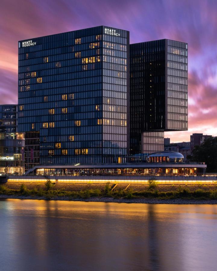Hyatt Regency Dusseldorf Düsseldorf Exterior foto The European Central Bank